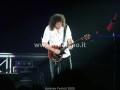 Brian May durante il suo assolo