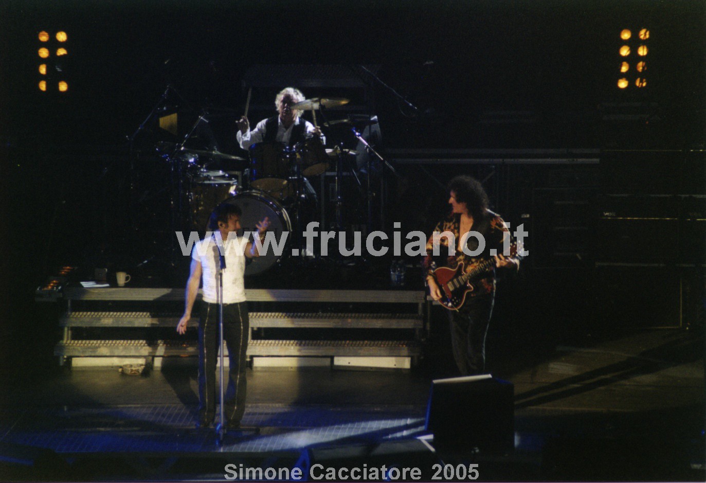 Brian, Roger e Paul sul palco